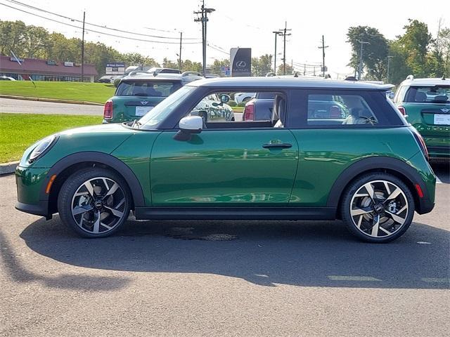 new 2025 MINI Hardtop car, priced at $35,980