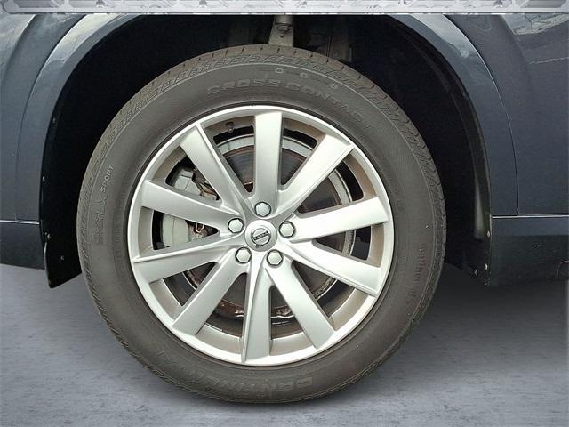 used 2017 Volvo XC90 car, priced at $19,118