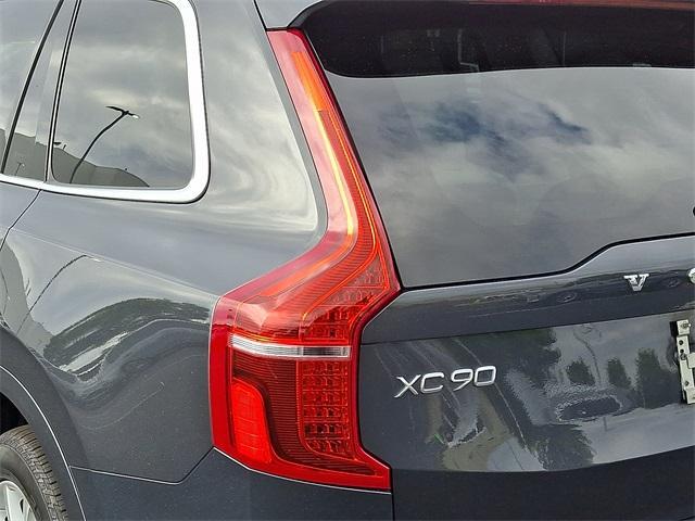 used 2017 Volvo XC90 car, priced at $19,118