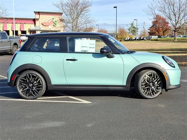 new 2025 MINI Hardtop car, priced at $38,295