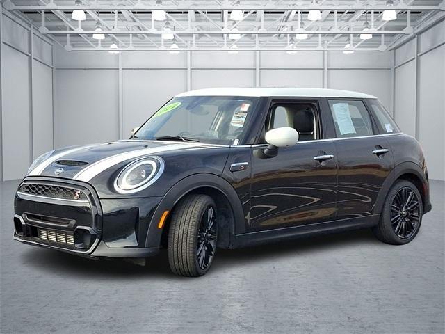 used 2022 MINI Hardtop car, priced at $23,320