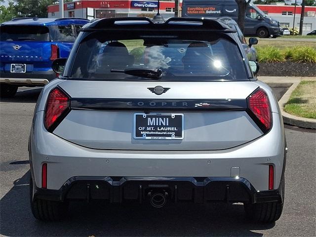 new 2025 MINI Hardtop car, priced at $43,275