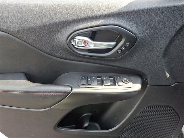 used 2022 Jeep Cherokee car, priced at $20,899