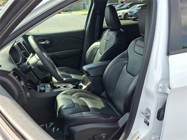 used 2022 Jeep Cherokee car, priced at $20,899