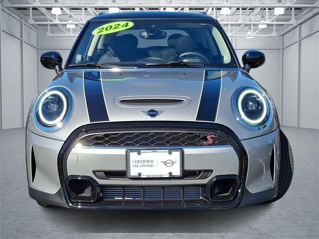 used 2024 MINI Hardtop car, priced at $29,220