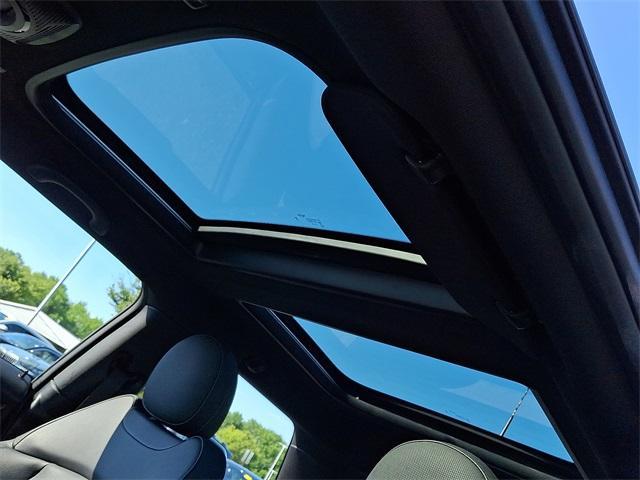 used 2023 MINI Hardtop car, priced at $25,640