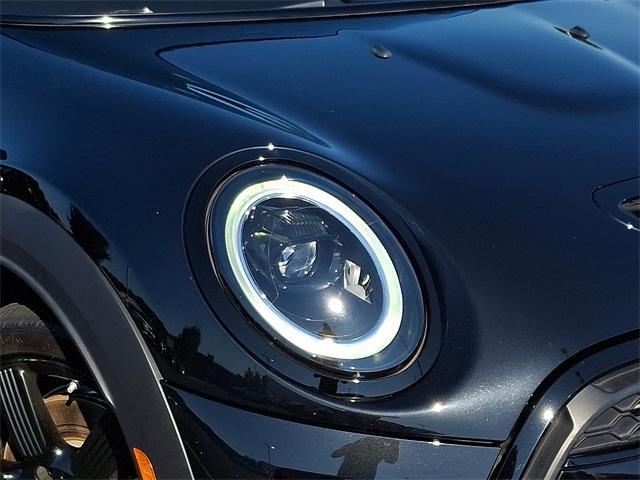 used 2023 MINI Hardtop car, priced at $25,640