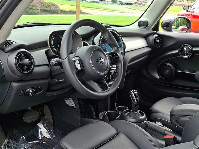 used 2023 MINI Hardtop car, priced at $24,235