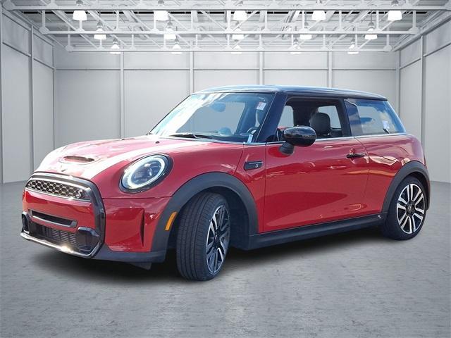 used 2022 MINI Hardtop car, priced at $25,440