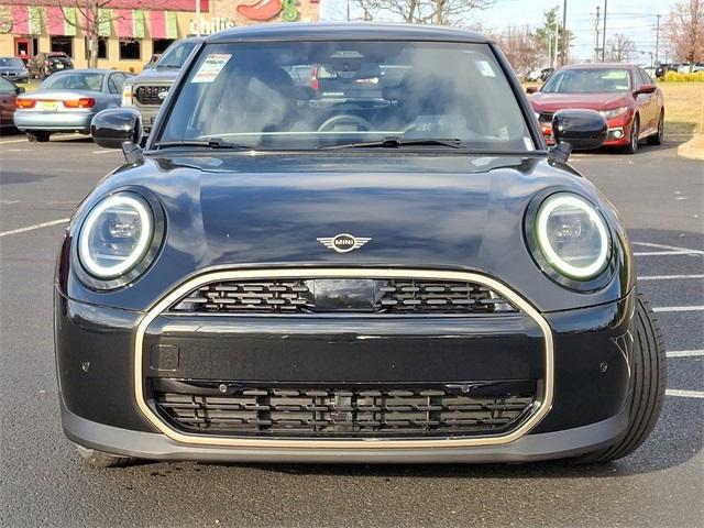 new 2025 MINI Hardtop car, priced at $33,945