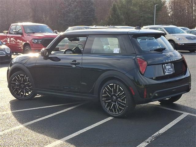 new 2025 MINI Hardtop car, priced at $33,945