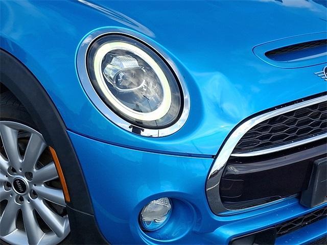 used 2019 MINI Hardtop car, priced at $18,299