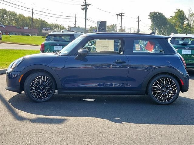 new 2025 MINI Hardtop car, priced at $37,315