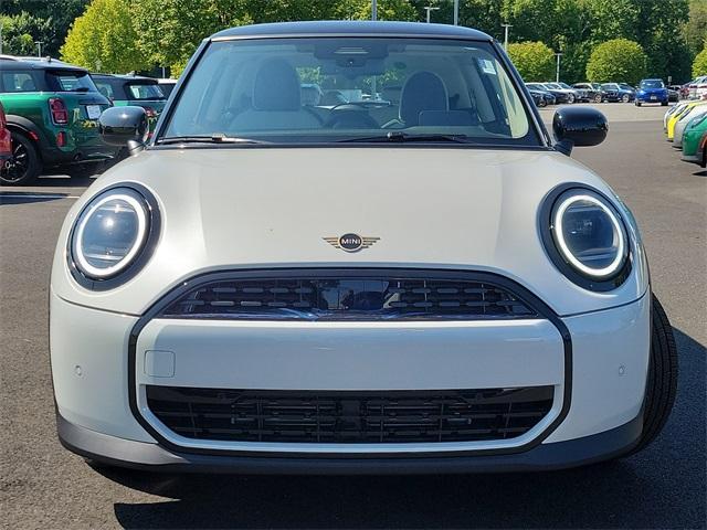 new 2025 MINI Hardtop car, priced at $32,420