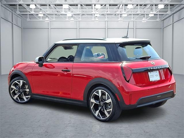 used 2025 MINI Hardtop car, priced at $27,999