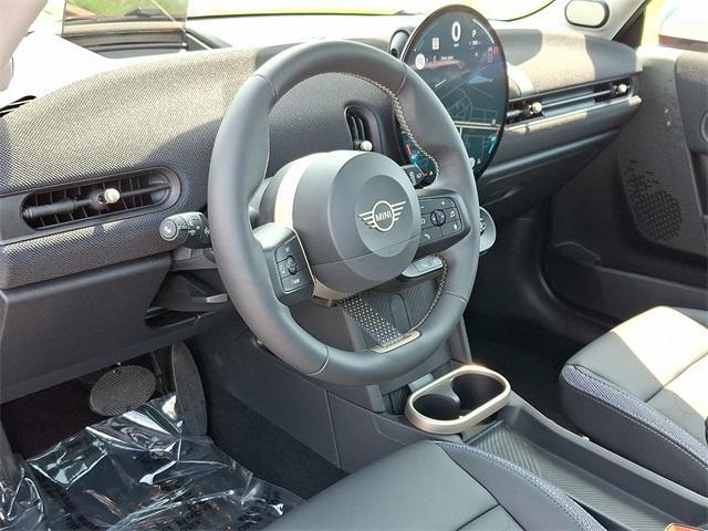 used 2025 MINI Hardtop car, priced at $27,999