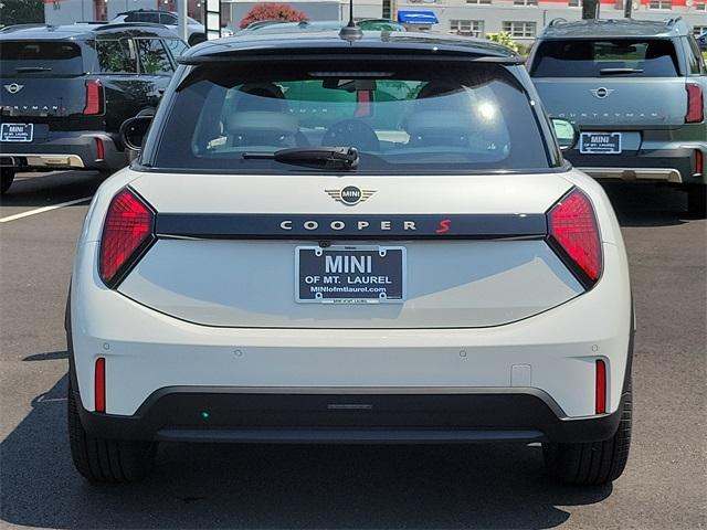 new 2025 MINI Hardtop car, priced at $36,830