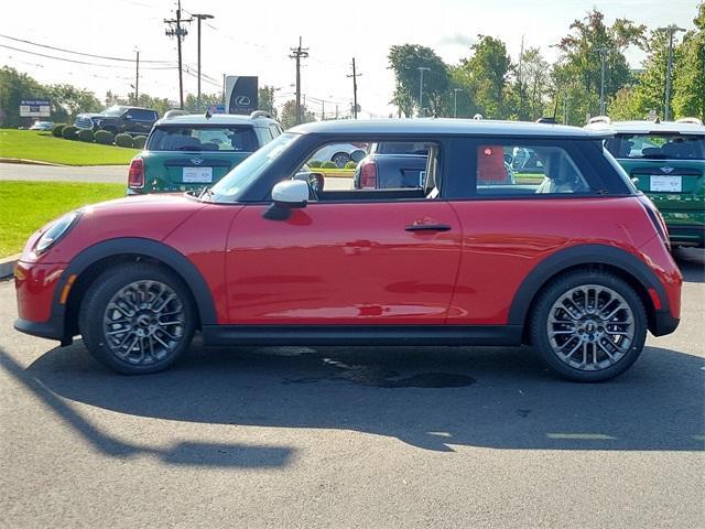 new 2025 MINI Hardtop car, priced at $35,680