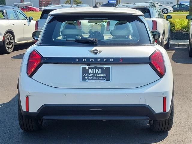 new 2025 MINI Hardtop car, priced at $36,595