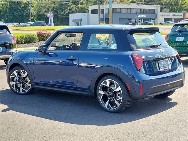 new 2025 MINI Hardtop car, priced at $36,055