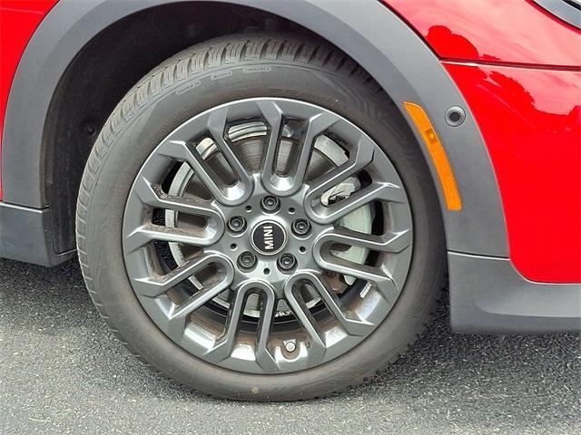 used 2025 MINI Hardtop car, priced at $27,999