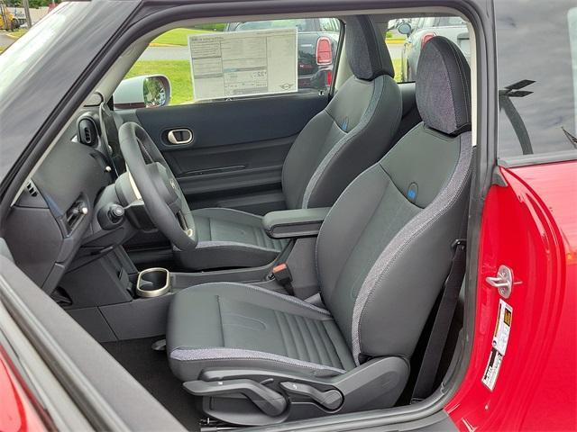 used 2025 MINI Hardtop car, priced at $35,595