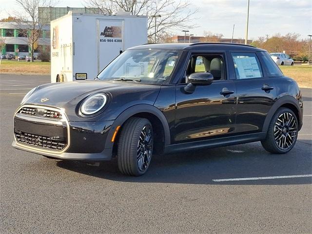 new 2025 MINI Hardtop car, priced at $37,845