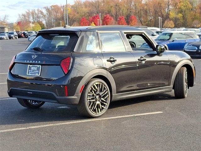 new 2025 MINI Hardtop car, priced at $37,845