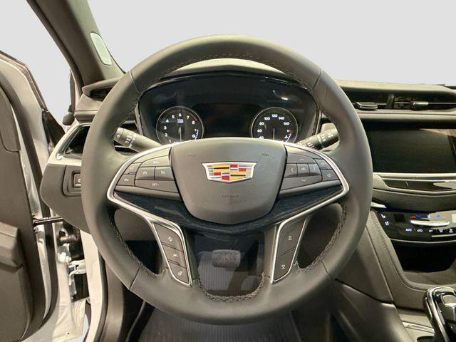 new 2025 Cadillac XT5 car, priced at $60,015