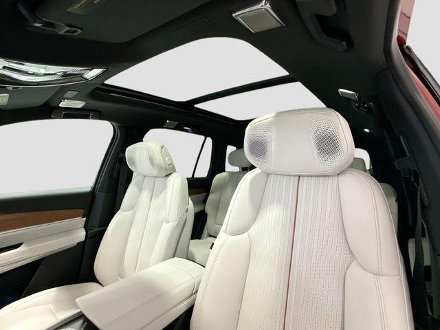 new 2026 Cadillac VISTIQ car, priced at $82,304