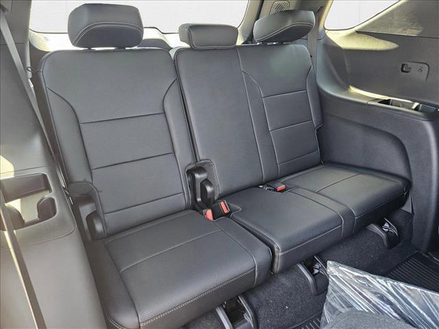new 2026 Chevrolet Traverse car, priced at $45,878