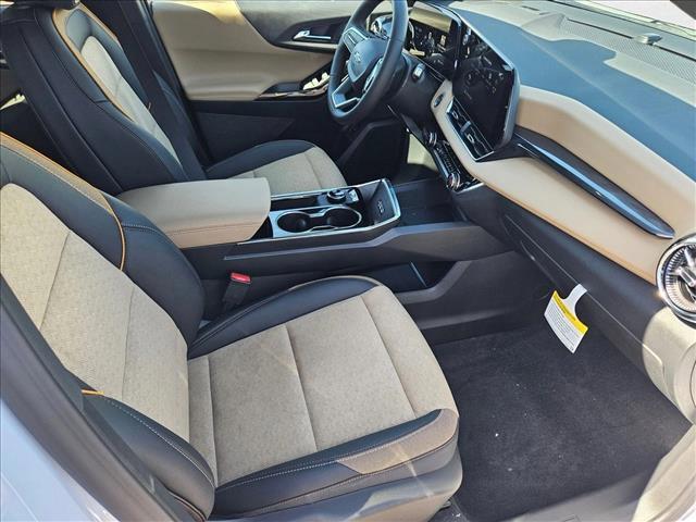 new 2026 Chevrolet Equinox car, priced at $32,990