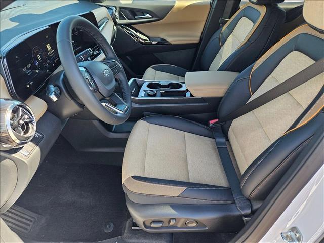 new 2026 Chevrolet Equinox car, priced at $32,990