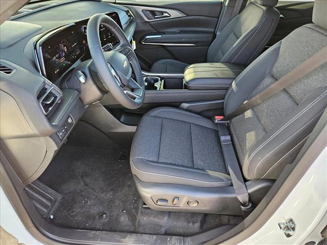 new 2026 Chevrolet Traverse car, priced at $38,990