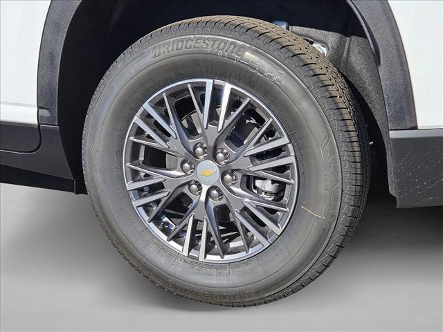 new 2026 Chevrolet Traverse car, priced at $38,990