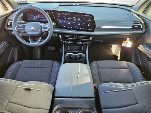 new 2026 Chevrolet Traverse car, priced at $38,990