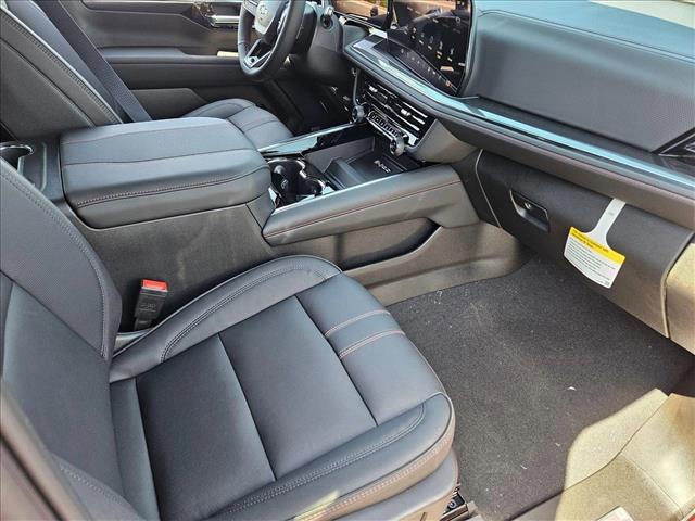 new 2025 Chevrolet Suburban car, priced at $75,999
