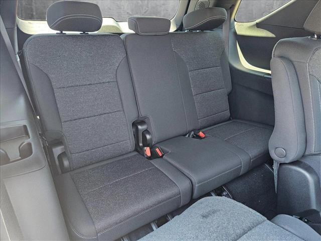 new 2025 Chevrolet Traverse car, priced at $42,894