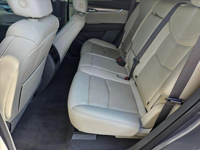 used 2021 Cadillac XT5 car, priced at $26,992