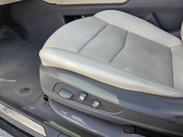 used 2021 Cadillac XT5 car, priced at $26,992