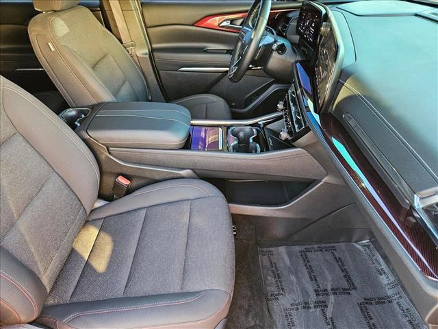 used 2024 Chevrolet Traverse car, priced at $45,991