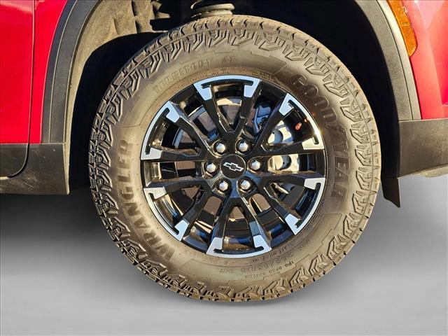 used 2024 Chevrolet Traverse car, priced at $45,991