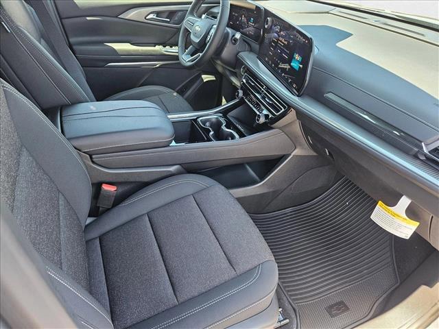 new 2026 Chevrolet Traverse car, priced at $44,968