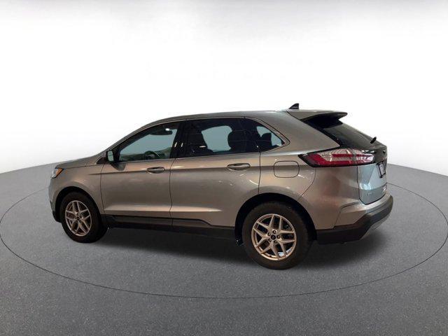 used 2024 Ford Edge car, priced at $25,589