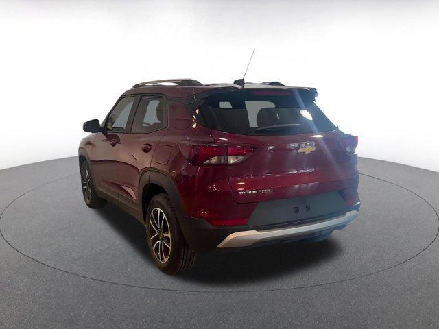 used 2025 Chevrolet TrailBlazer car, priced at $22,504