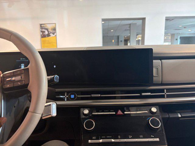 used 2025 Hyundai Santa Fe car, priced at $31,000