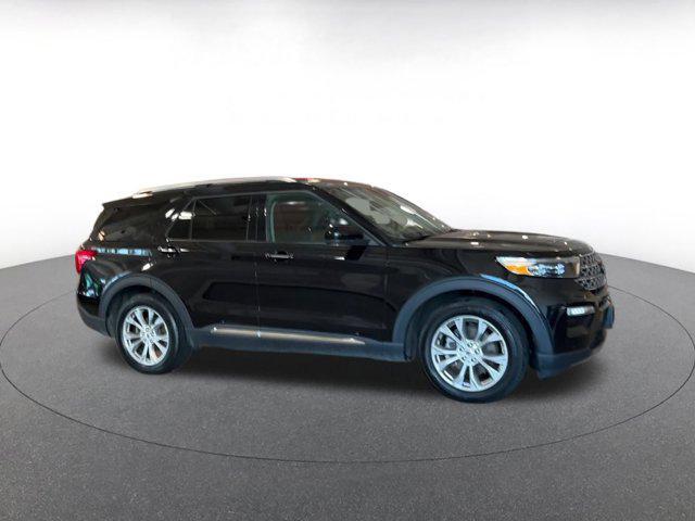 used 2024 Ford Explorer car, priced at $30,725