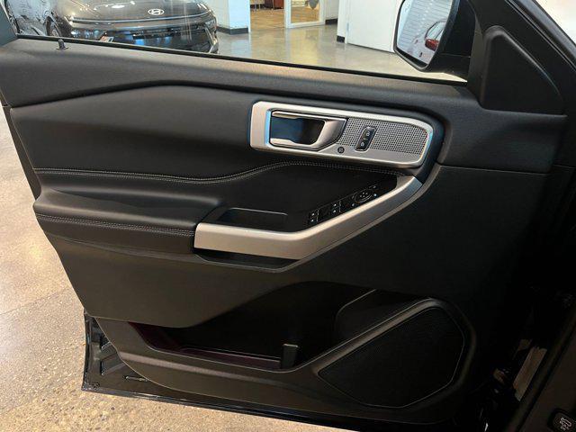used 2024 Ford Explorer car, priced at $30,725