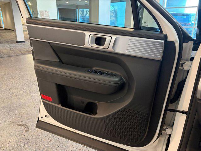 used 2025 Hyundai Santa Fe car, priced at $29,376