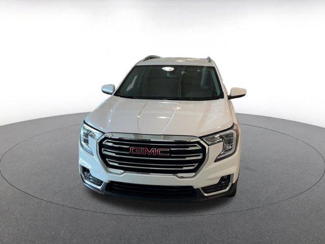 used 2024 GMC Terrain car, priced at $25,803